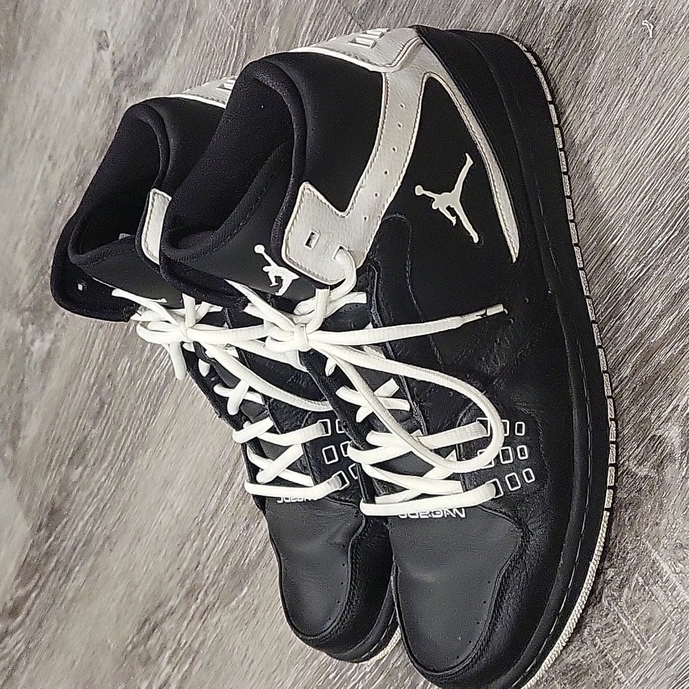 Jordan Sneakers
